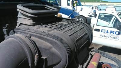 Peterbilt 579 Air Cleaner / Air Filter Housing