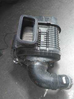 Peterbilt 579 Air Cleaner / Air Filter Housing