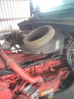 Peterbilt 579 Air Cleaner / Air Filter Housing