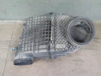 Peterbilt 579 Air Cleaner / Air Filter Housing