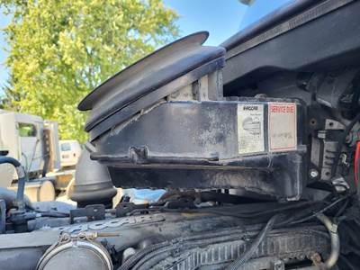 Peterbilt 579 Air Cleaner / Air Filter Housing