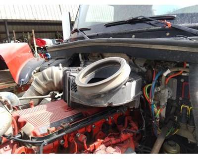 Peterbilt 579 Air Cleaner / Air Filter Housing