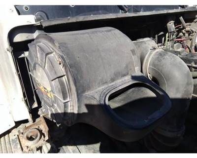 Volvo VN Right Air Cleaner / Air Filter Housing