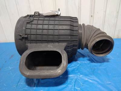 Volvo VNL Air Cleaner / Air Filter Housing