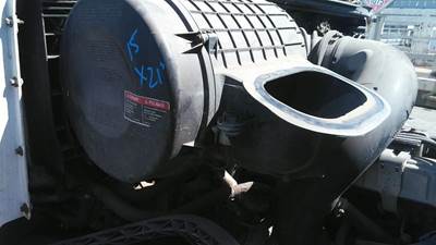 Volvo VNL Right Air Cleaner / Air Filter Housing