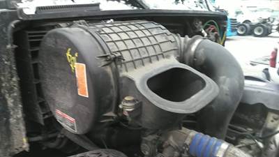 Volvo VNL Right Air Cleaner / Air Filter Housing