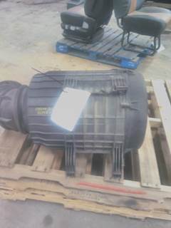 Volvo VNL Air Cleaner / Air Filter Housing