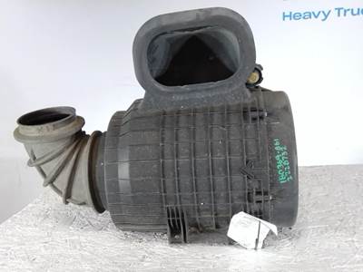 Volvo VNL Air Cleaner / Air Filter Housing