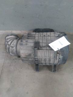 Volvo VNL Right Air Cleaner / Air Filter Housing