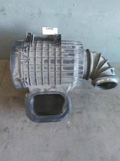Volvo VNL Right Air Cleaner / Air Filter Housing