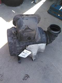 Volvo VNL Air Cleaner / Air Filter Housing