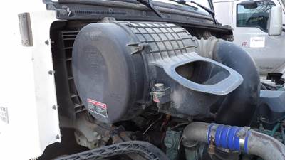Volvo VNL Air Cleaner / Air Filter Housing