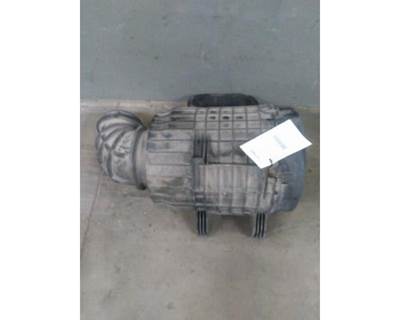 Volvo VNL Right Air Cleaner / Air Filter Housing