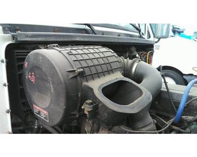 Volvo VNL Right Air Cleaner / Air Filter Housing