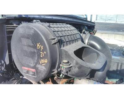 Volvo VNL Right Air Cleaner / Air Filter Housing