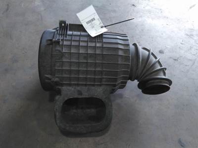 Volvo VNM Air Cleaner / Air Filter Housing
