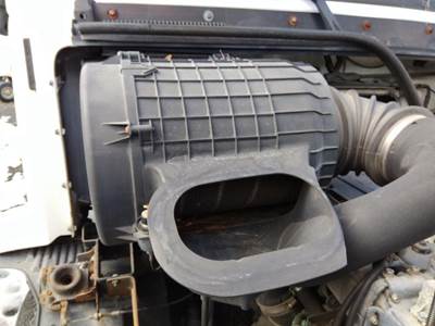 Volvo VNM Air Cleaner / Air Filter Housing
