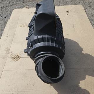 Volvo VNM Air Cleaner / Air Filter Housing