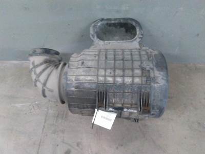 Volvo VNM Air Cleaner / Air Filter Housing