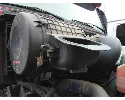 Volvo VNM Air Cleaner / Air Filter Housing