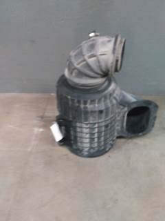 Volvo VNR Air Cleaner / Air Filter Housing