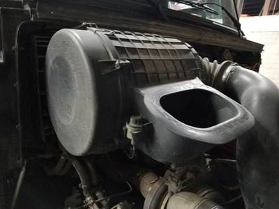Volvo VT Air Cleaner / Air Filter Housing