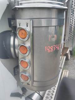 Western Star 4900 Left Air Cleaner / Air Filter Housing