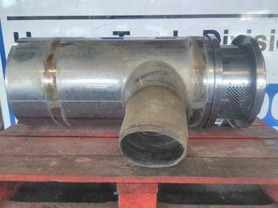 Western Star 4900 Right Air Cleaner / Air Filter Housing