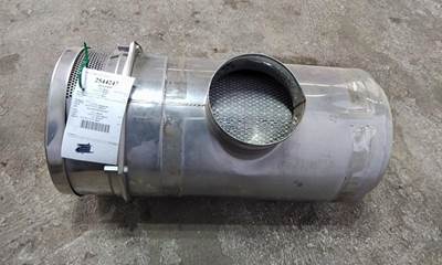 Western Star 4900 Left Air Cleaner / Air Filter Housing
