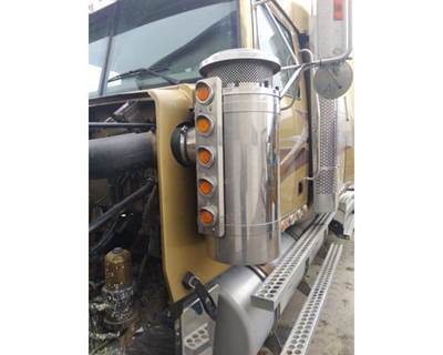 Western Star 4900 Left Air Cleaner / Air Filter Housing