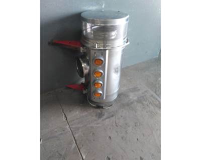 Western Star 4900SFA Left Air Cleaner / Air Filter Housing