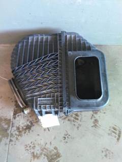 Western Star 5700XE Air Cleaner / Air Filter Housing