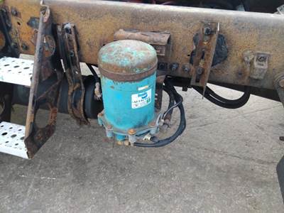 Bendix AD-9 Left Air Dryer