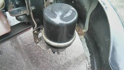 Bendix AD-IP Right Air Dryer