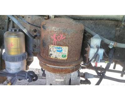 Bendix AD-IP Left Air Dryer