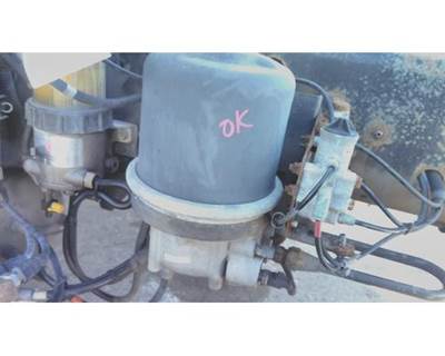 Bendix AD-IP Left Air Dryer