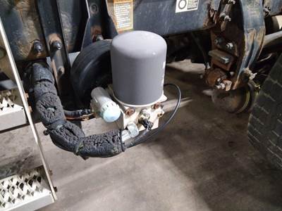 Bendix AD-IS Air Dryer