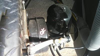 Bendix AD-IS Left Air Dryer