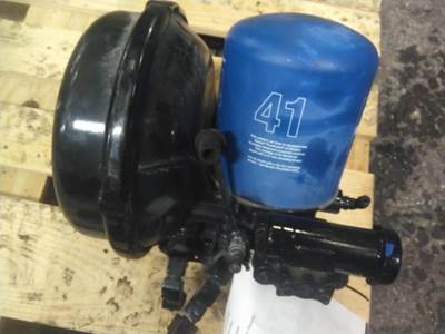 Bendix AD-IS Air Dryer