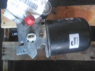 Bendix AD-IS Left Air Dryer