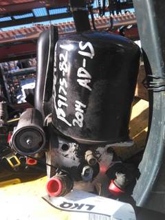 Bendix AD-IS Air Dryer