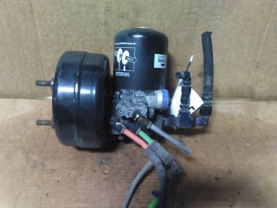 Bendix AD-IS Air Dryer