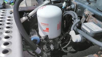 Bendix AD-IS Left Air Dryer