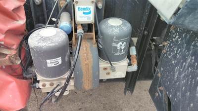 Bendix EVERFLOW AD-9 Air Dryer for a Bendix AD-9