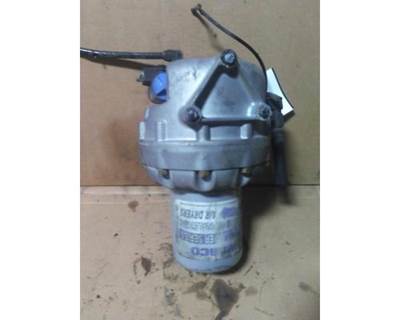 Meritor-Rockwell Cascadia 125 Right Air Dryer