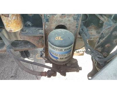 Wabco 1200 Right Air Dryer