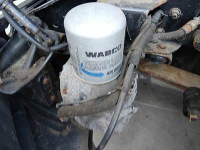 Wabco 1200 PLUS Left Air Dryer
