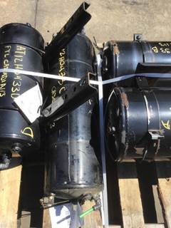 Freightliner Cascadia 113 Air Tank