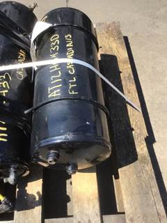 Freightliner Cascadia 113 Air Tank