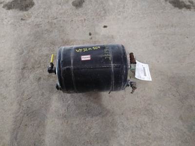 Freightliner Cascadia 113 Air Tank